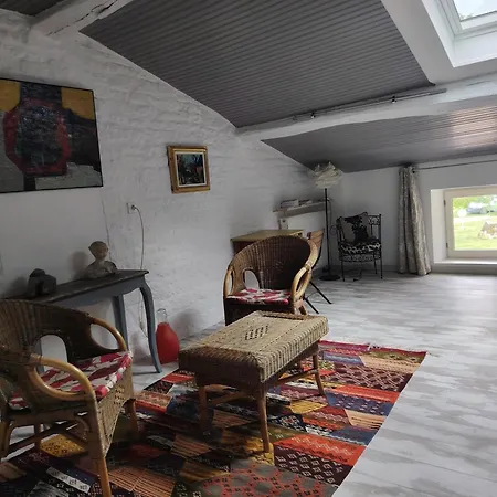 Bed & Breakfast Les Gens De La Fontaine *